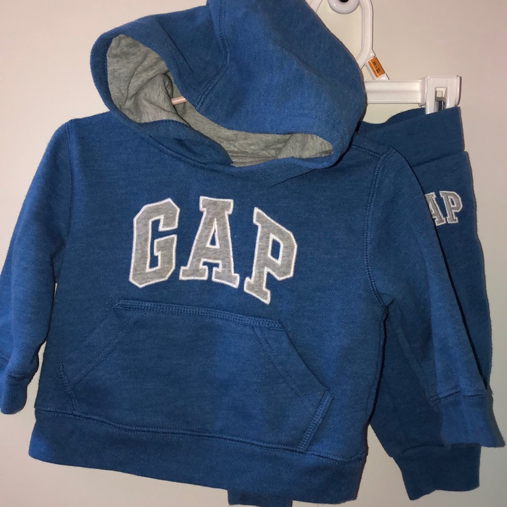 BabyGAP set